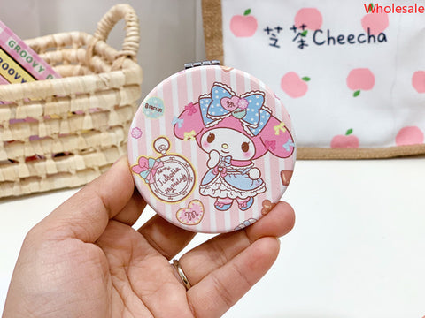 Sanrio Round Folding Mirror Girl&#039;s Heart Is Convenient To Carry Cosmetic Mirror with You.