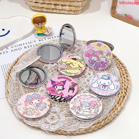 Sanrio Round Folding Mirror Girl&#039;s Heart Is Convenient To Carry Cosmetic Mirror with You.