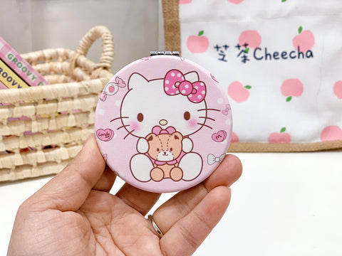 Sanrio Round Folding Mirror Girl&#039;s Heart Is Convenient To Carry Cosmetic Mirror with You.