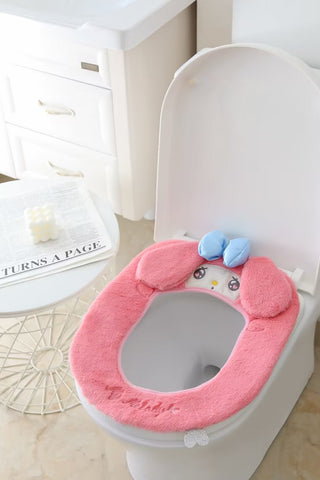 Sanrio Toilet Seat Waterproof Universal Hook and Loop Plush Toilet Seat Warm Toilet Seat In Winter.