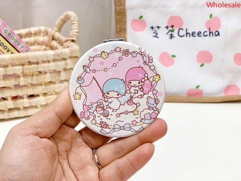 Sanrio Round Folding Mirror Girl&#039;s Heart Is Convenient To Carry Cosmetic Mirror with You.