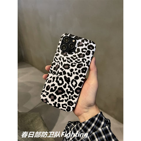 Japanese and Korean Instagram Cute Cartoon Sanrio Black Bow Hello Kitty Stand Kitty Suitable for Apple 15 Promax Matte Leopard Pattern Phone Case IPhone 14/13/12/11 Soft